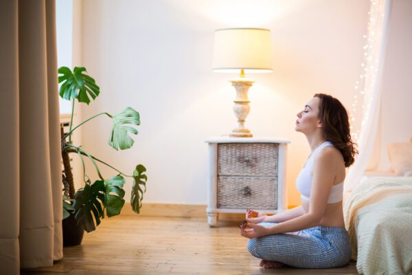 Tìm hiểu về yoga và thiền: Hai loại hình này giống hay khác?